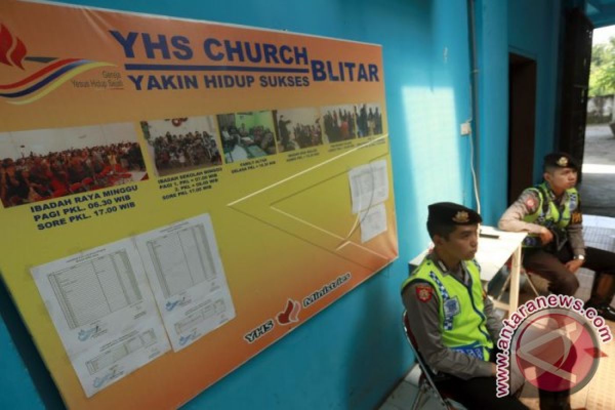 Penjagaan Gereja YHS Church Blitar