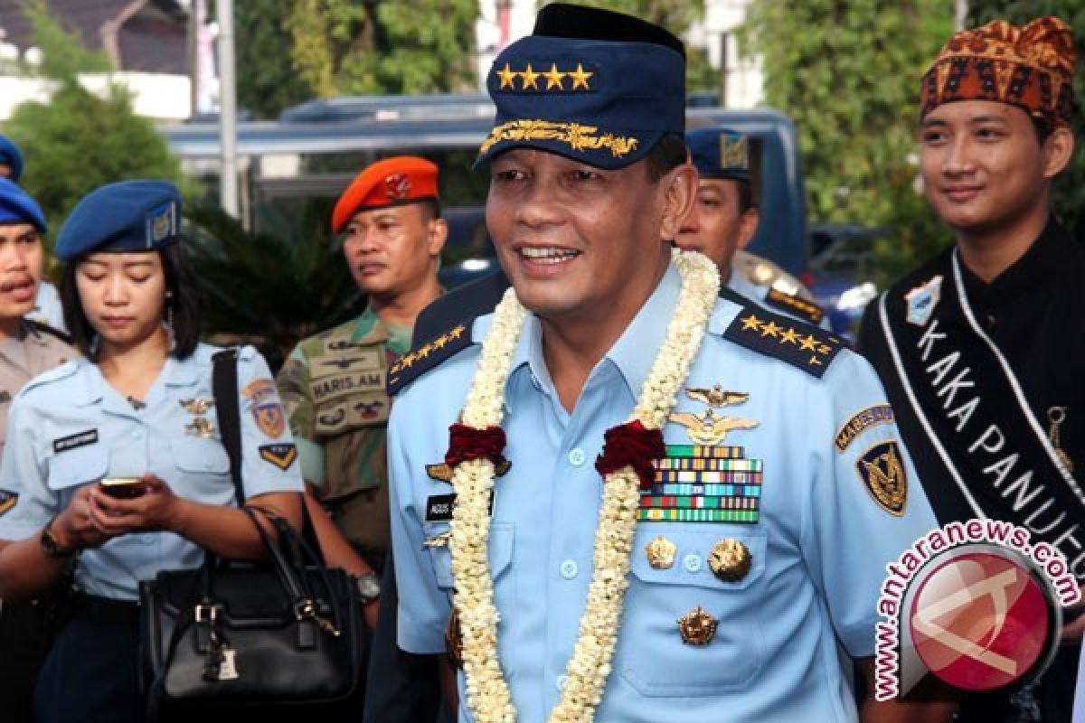 Buku biografi Marsekal TNI Agus Supriatna diluncurkan