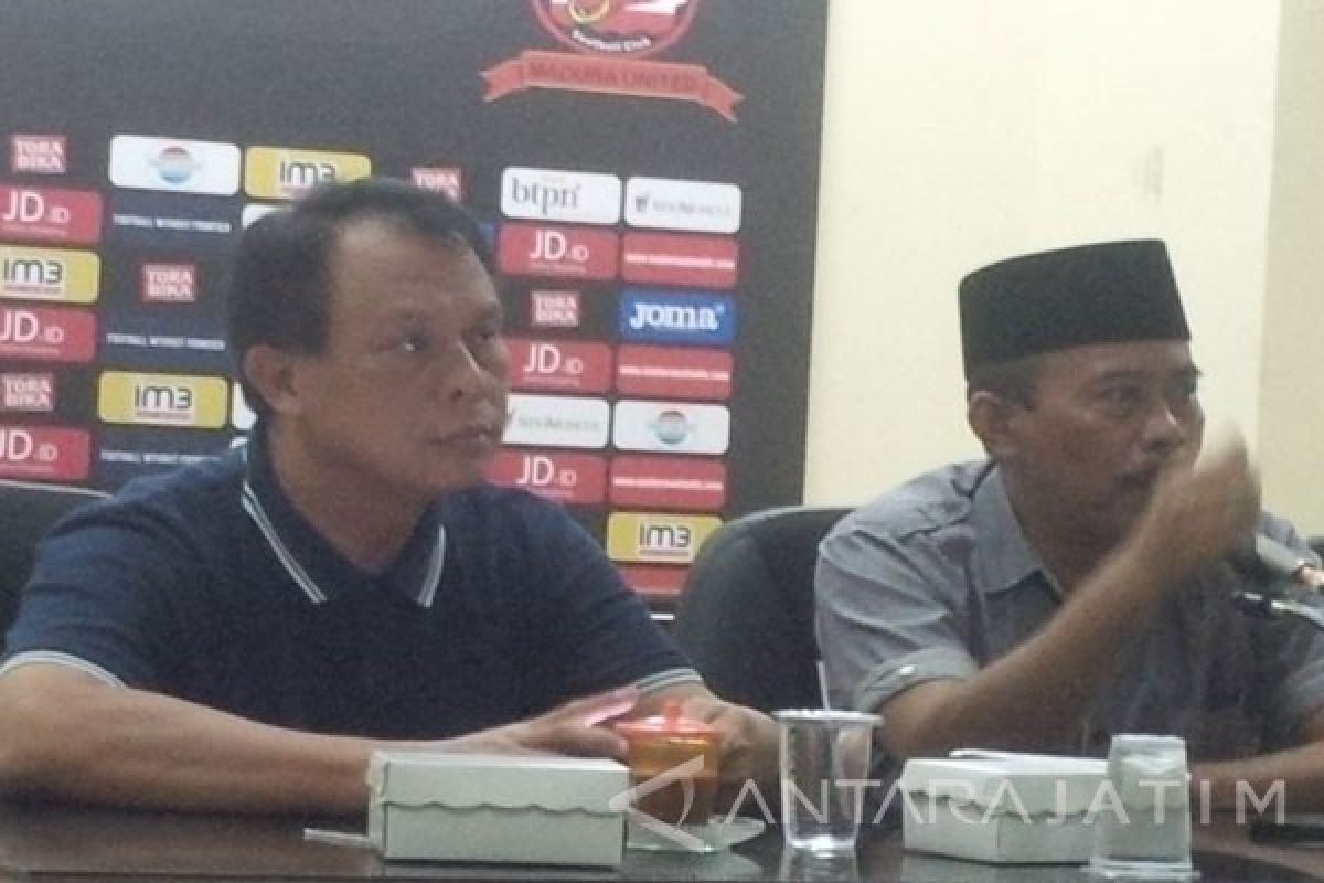 Persija Lawan Madura United di SGB