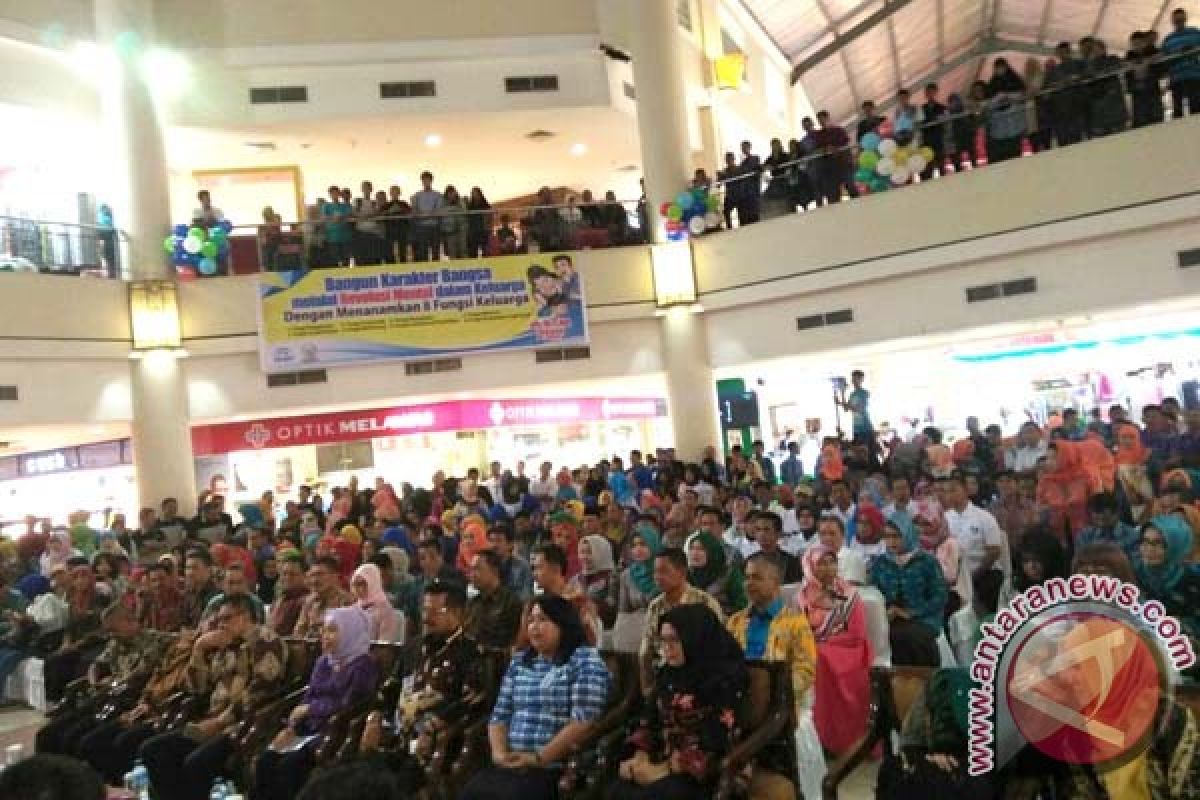 BKKBN rayakan hari keluarga nasional di Mall 