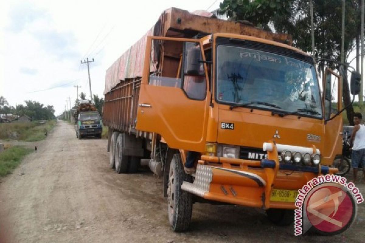 Polres Labuhanbatu Amankan 27 Ton Pupuk Tanaman Kelapa Sawit