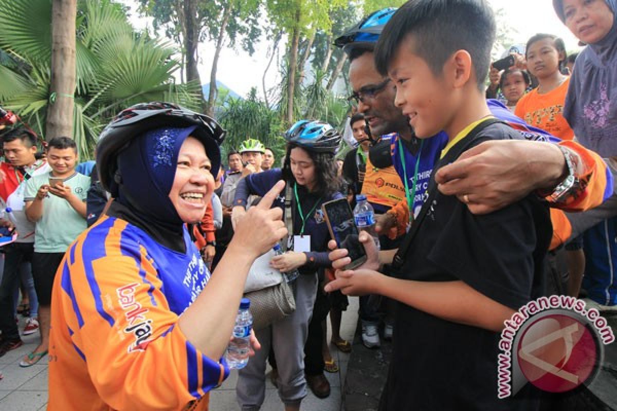 Rismaharini yakin anak tidak nakal jika sibuk