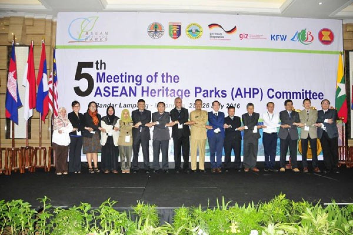 Lampung Tuan Rumah ASEAN Heritage Parks Committe V