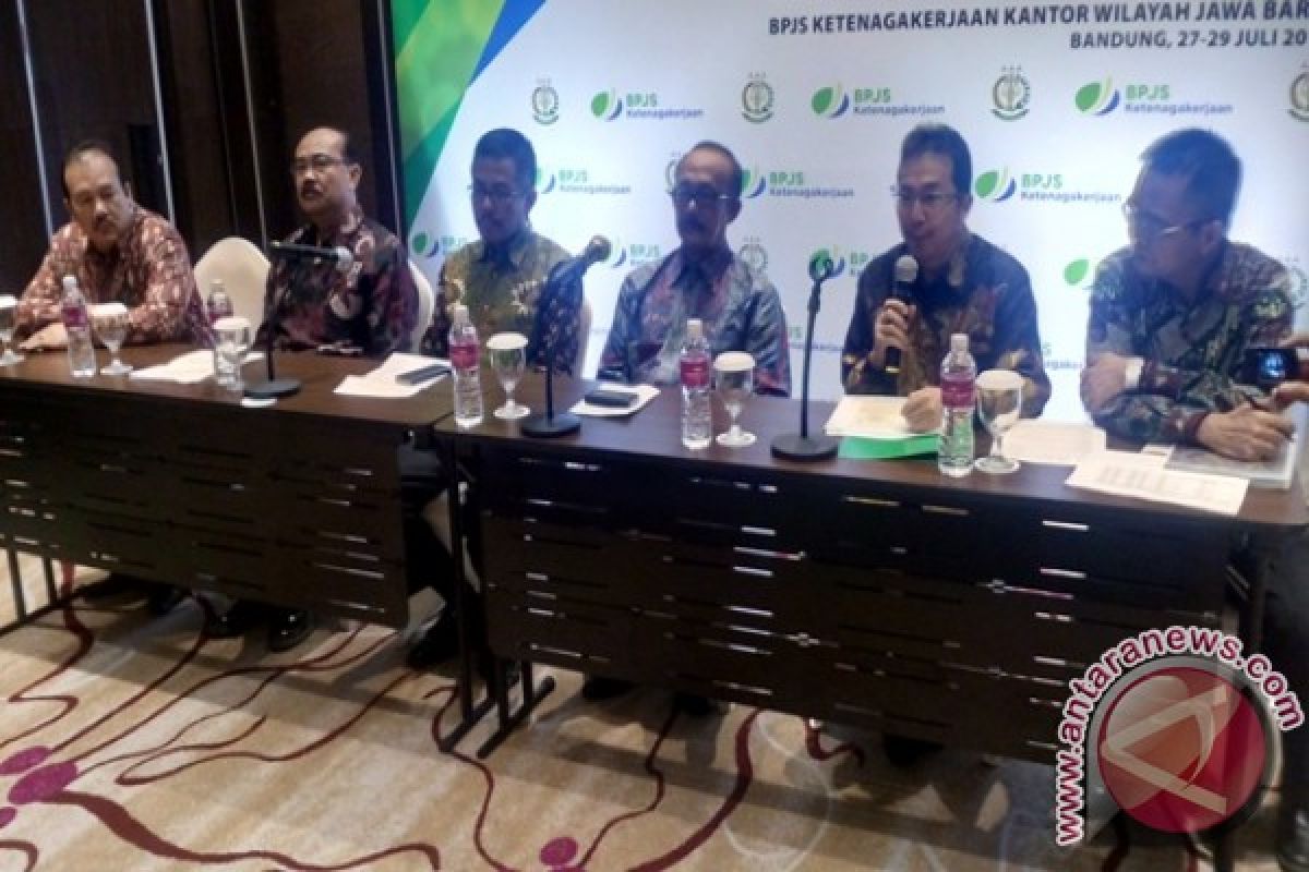 BPJS-TK - Kejaksaan tarik tunggakan iuran Rp9 miliar