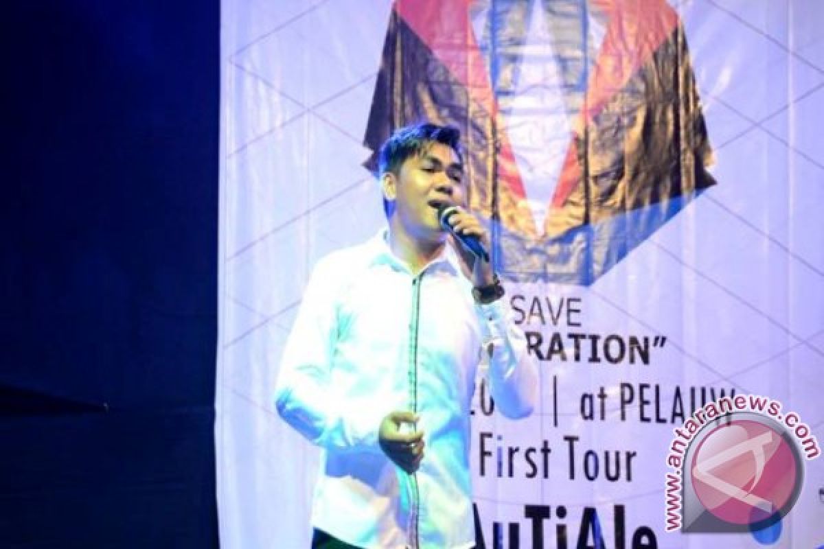 Bintang FTV Luncurkan Album Pop Maluku