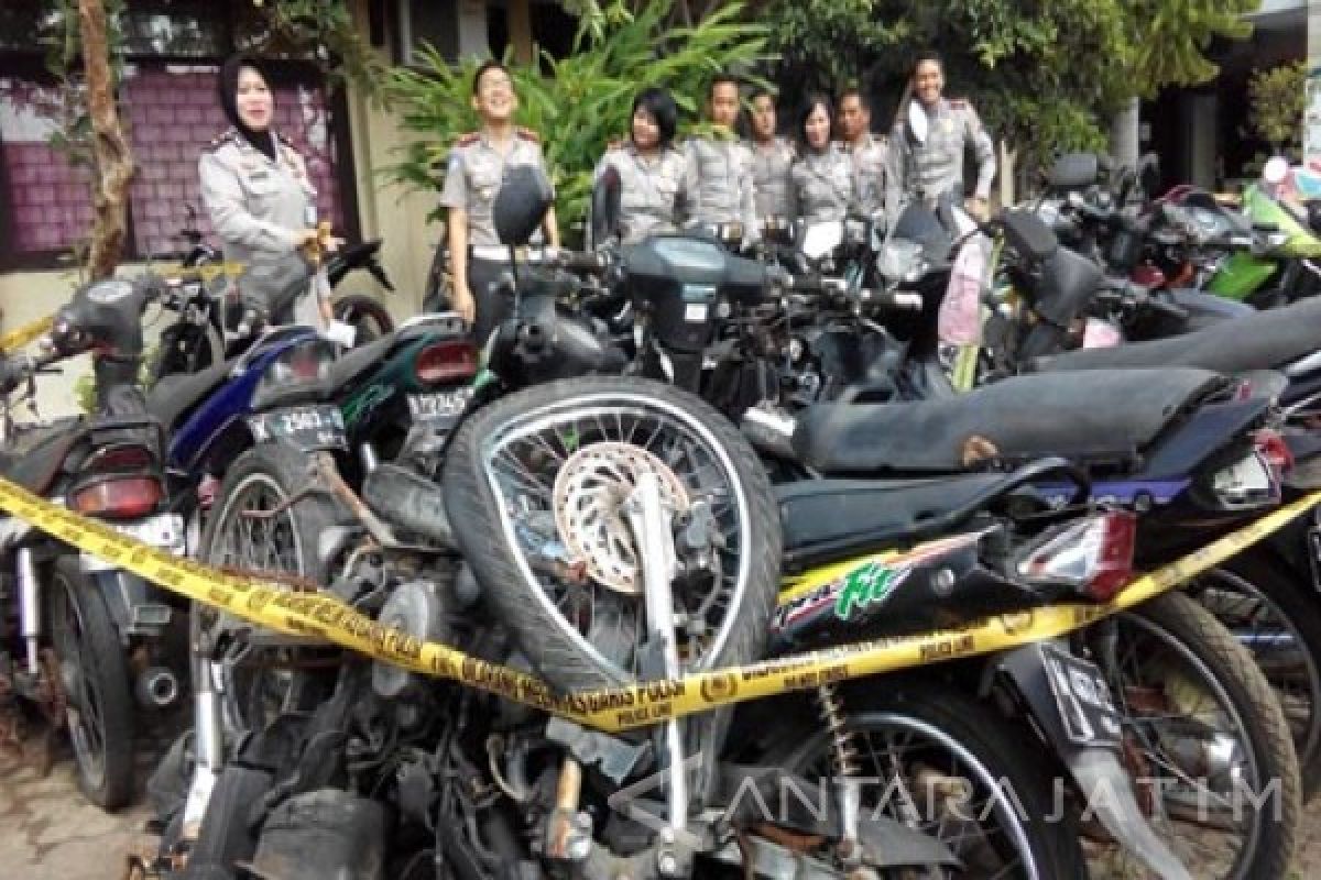 Polrestabes Surabaya Tangkap Sindikat Curanmor Sidoarjo