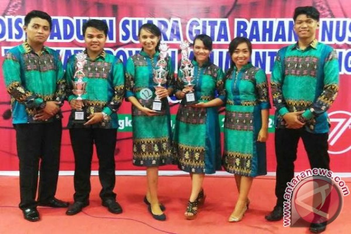 Tiga Siswa Barut Wakili Kalteng Ke Istana 