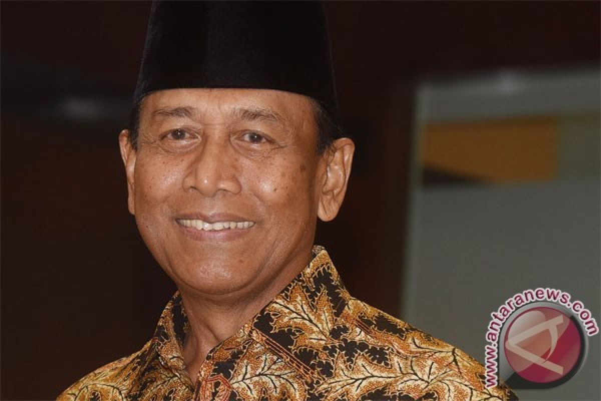 Pastor attacker in Medan obsessed with radicalism: Minister Wiranto