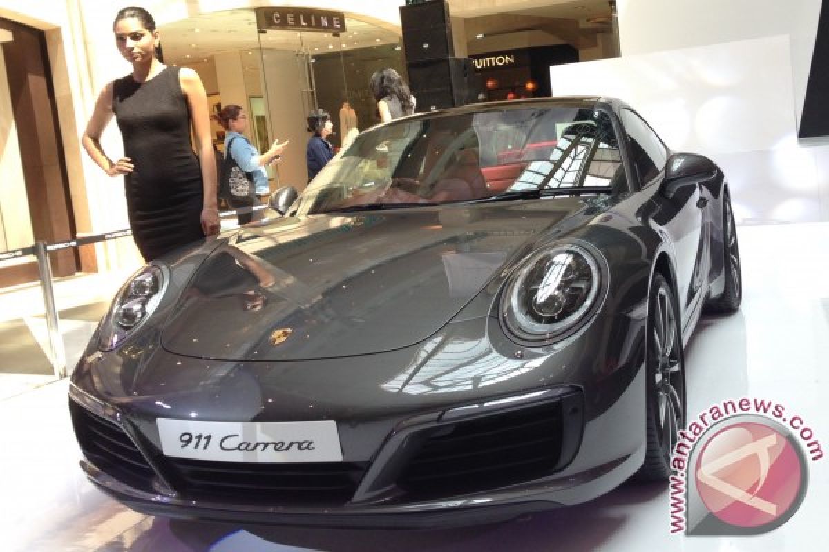 Porsche 911 Carrera bidik pengusaha