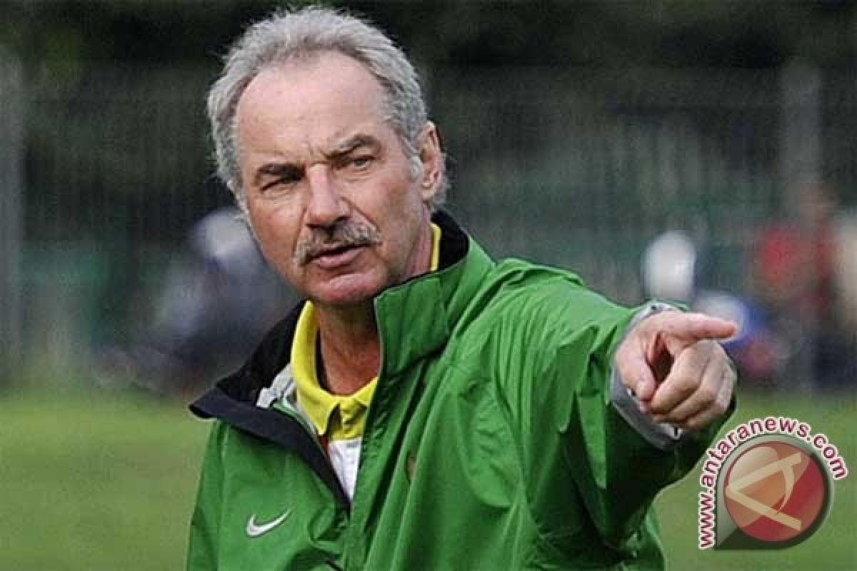 Riedl: Asal tidak kalah lawan Thailand