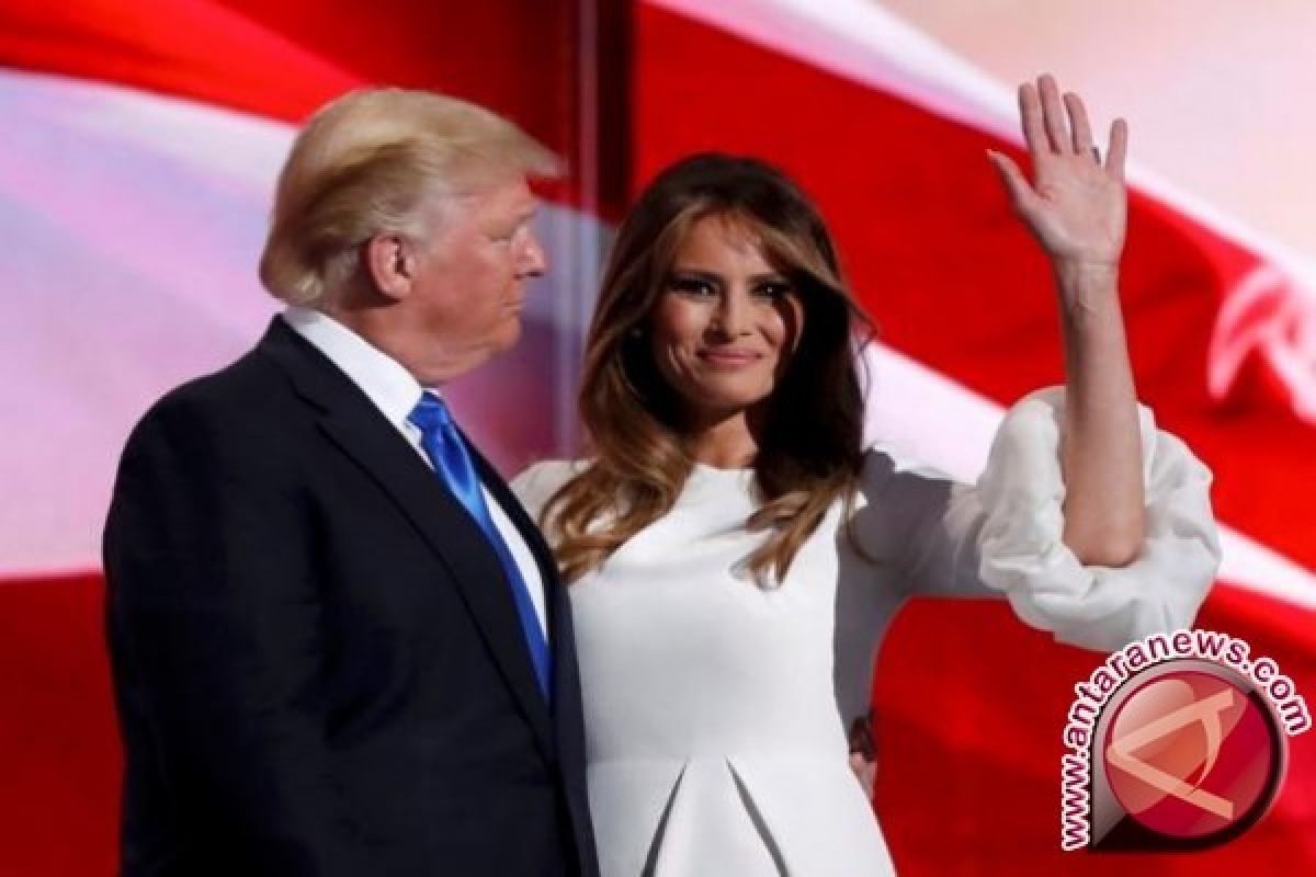 Situs Melania Trump lenyap setelah ada pertanyaan soal pendidikan