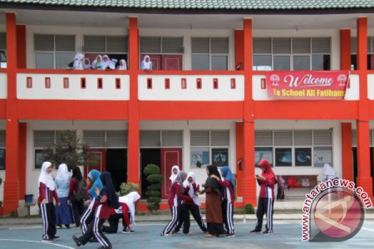 Fatih Bilingual School tak terkait Gulen