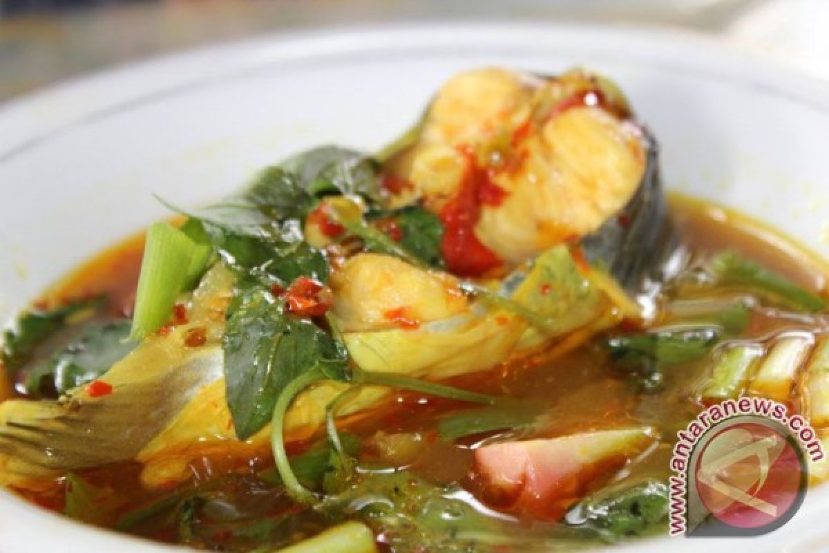 Pindang patin, kuliner ikan berkuah 'sejuta' rasa