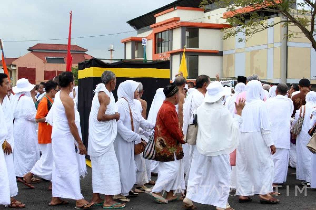 Keberangkatan 83 Calhaj Gresik Perlu Pendampingan Khusus