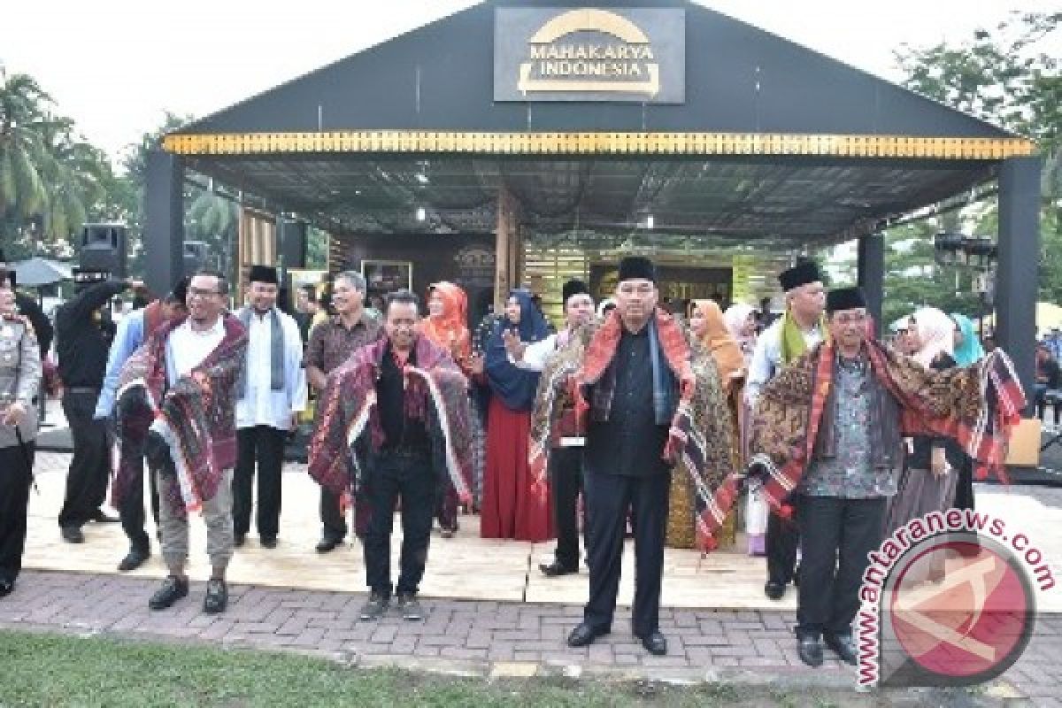 Walikota Tebingtinggi Hadiri Pagelaran Budaya Mandailing