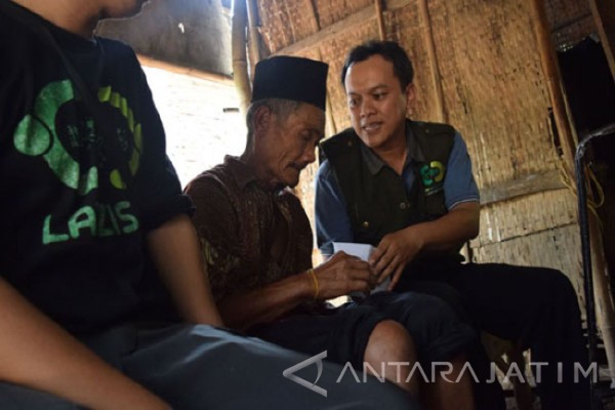 Lazisnu Jombang Bantu Warga Tinggal di Kandang