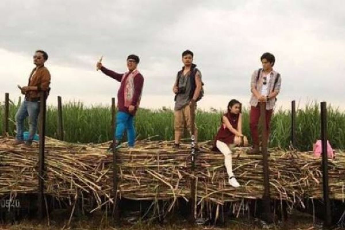 Eksplorasi Wisata Indonesia Melalui Film "ILY from 38.000 feet"