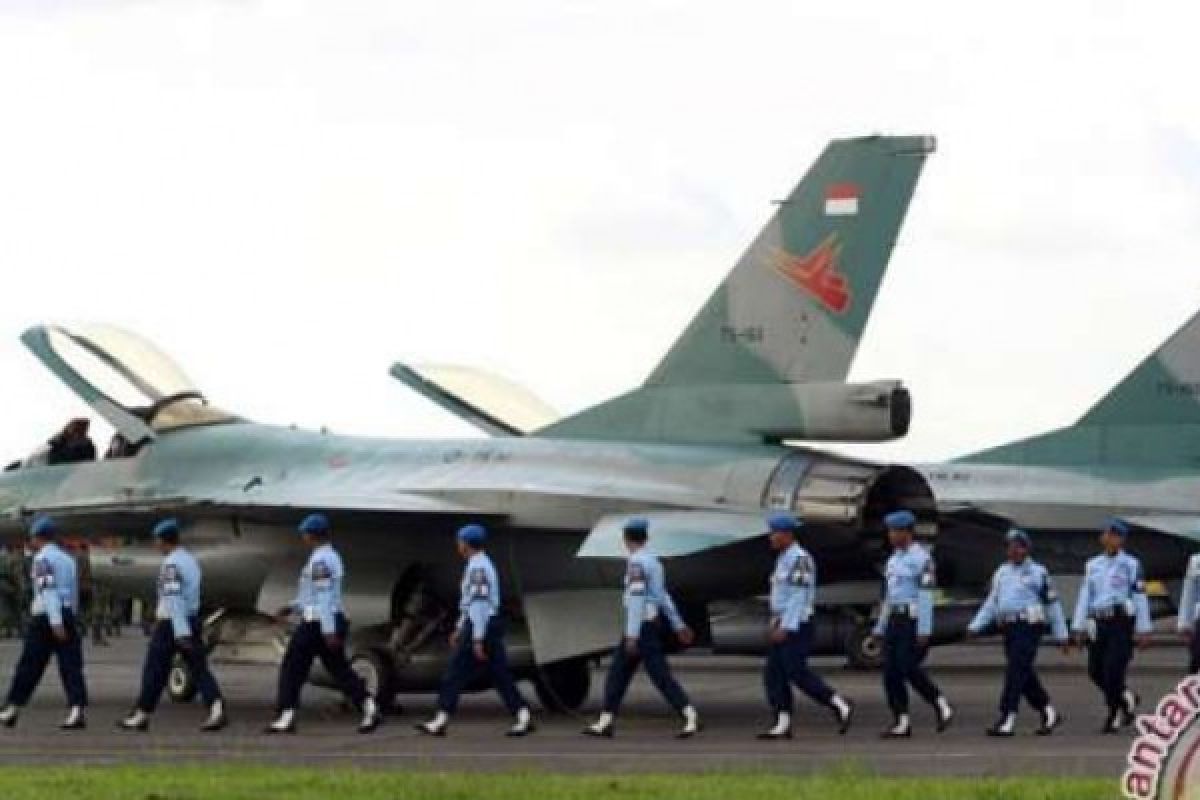 TNI AU Pangkalan Udara Roesmin Nurjadin Gelar Penghijauan Di RSJ Tampan