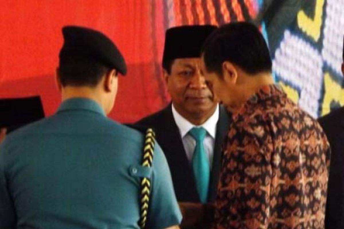 Wali Kota Terima Satya Lencana Pembangunan Kependudukan