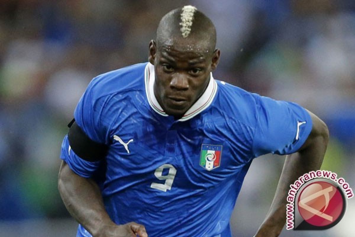 Balotelli tak masuk daftar tim Italia lawan Portugal