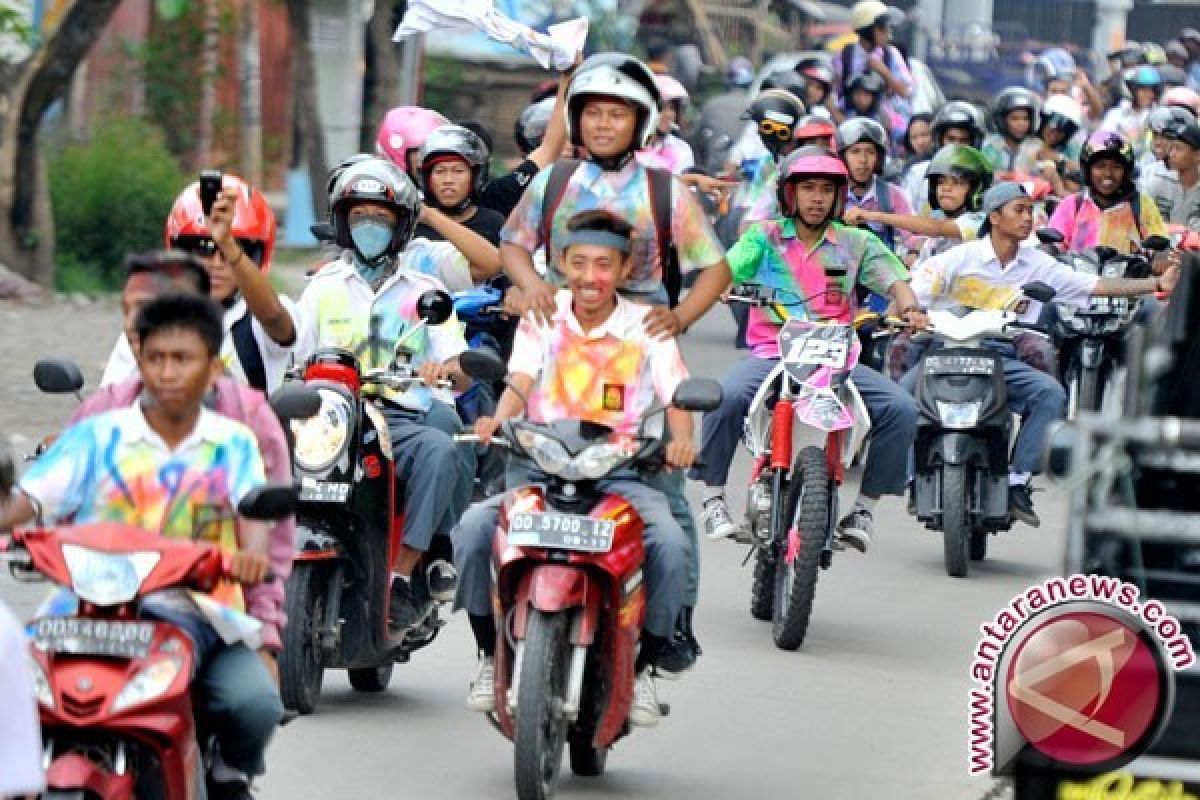 Aksi Kebut-kebutan Pelajar Saat Pulang Sekolah Membuat Warga Barut Resah