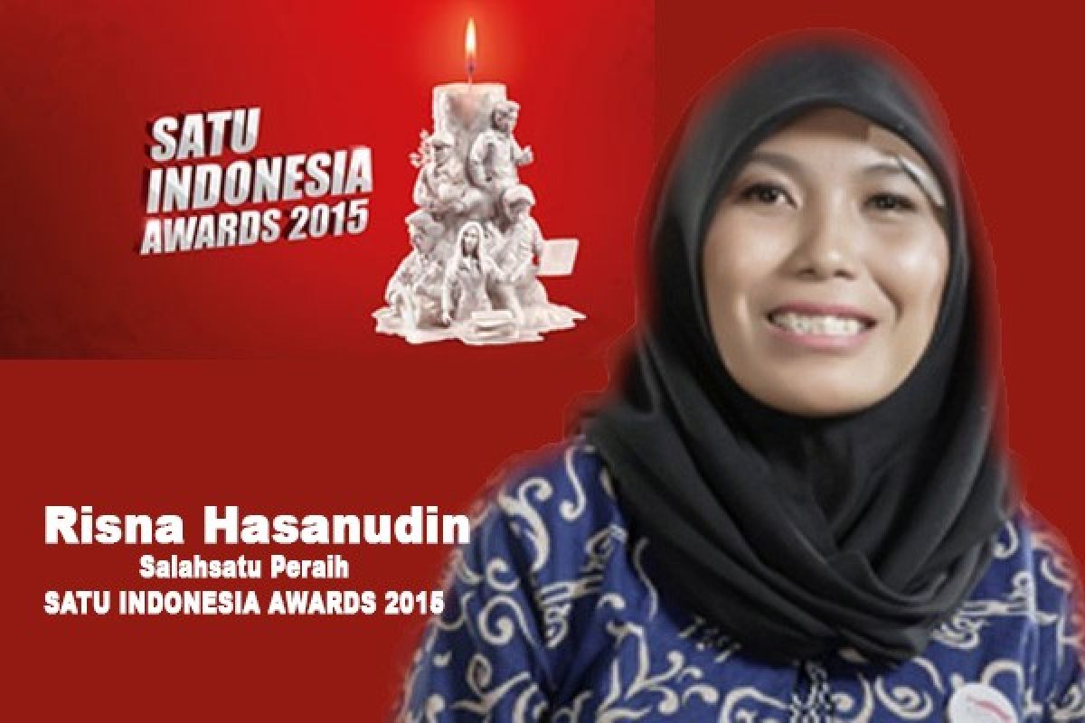 Risna Hasanudin, "Sang Merak" dari Timur