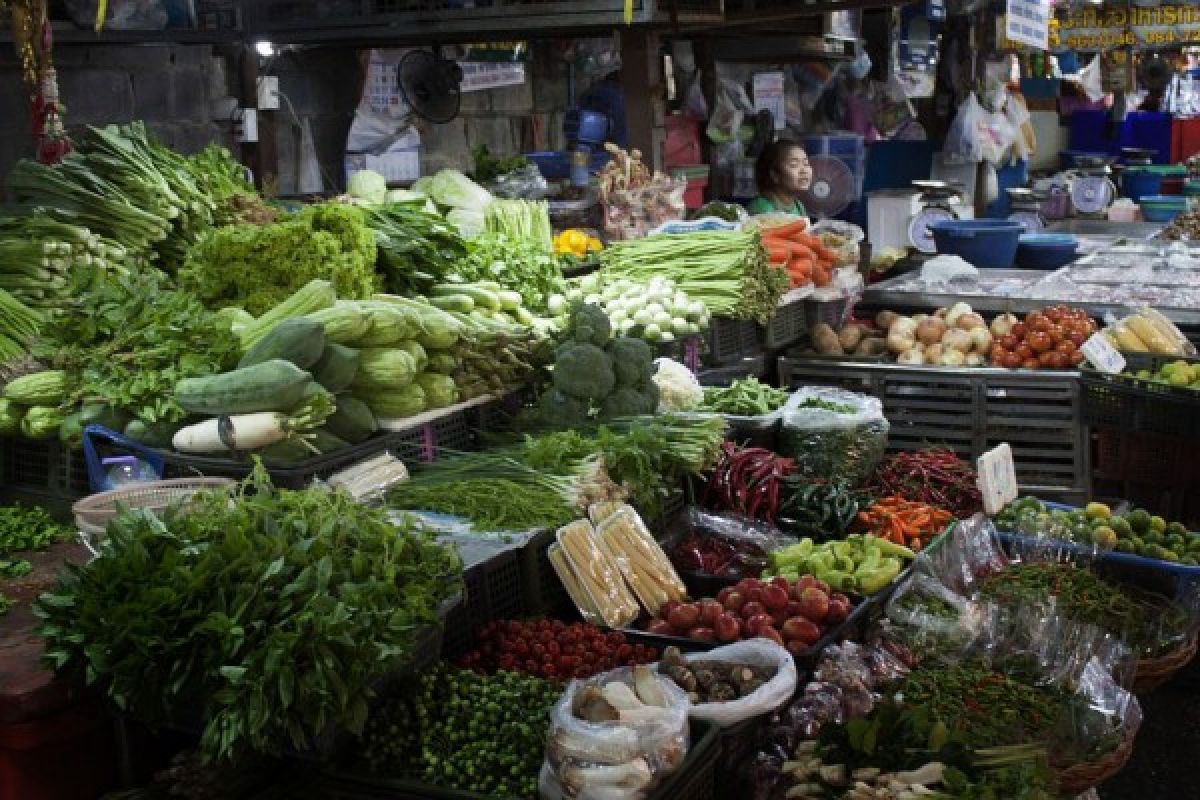 Aktivitas Di Pasar Flamboyan Pontianak Normal