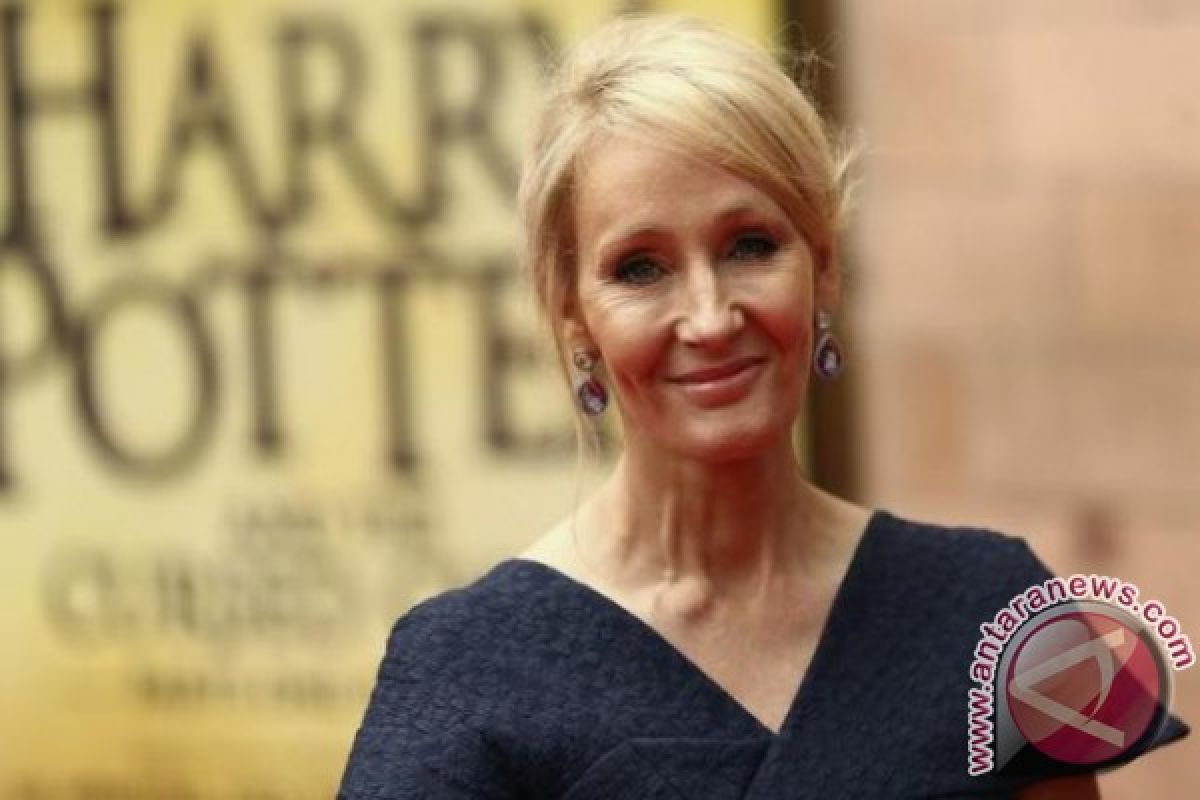 JK Rowling mahir membuat sketsa Harry Potter