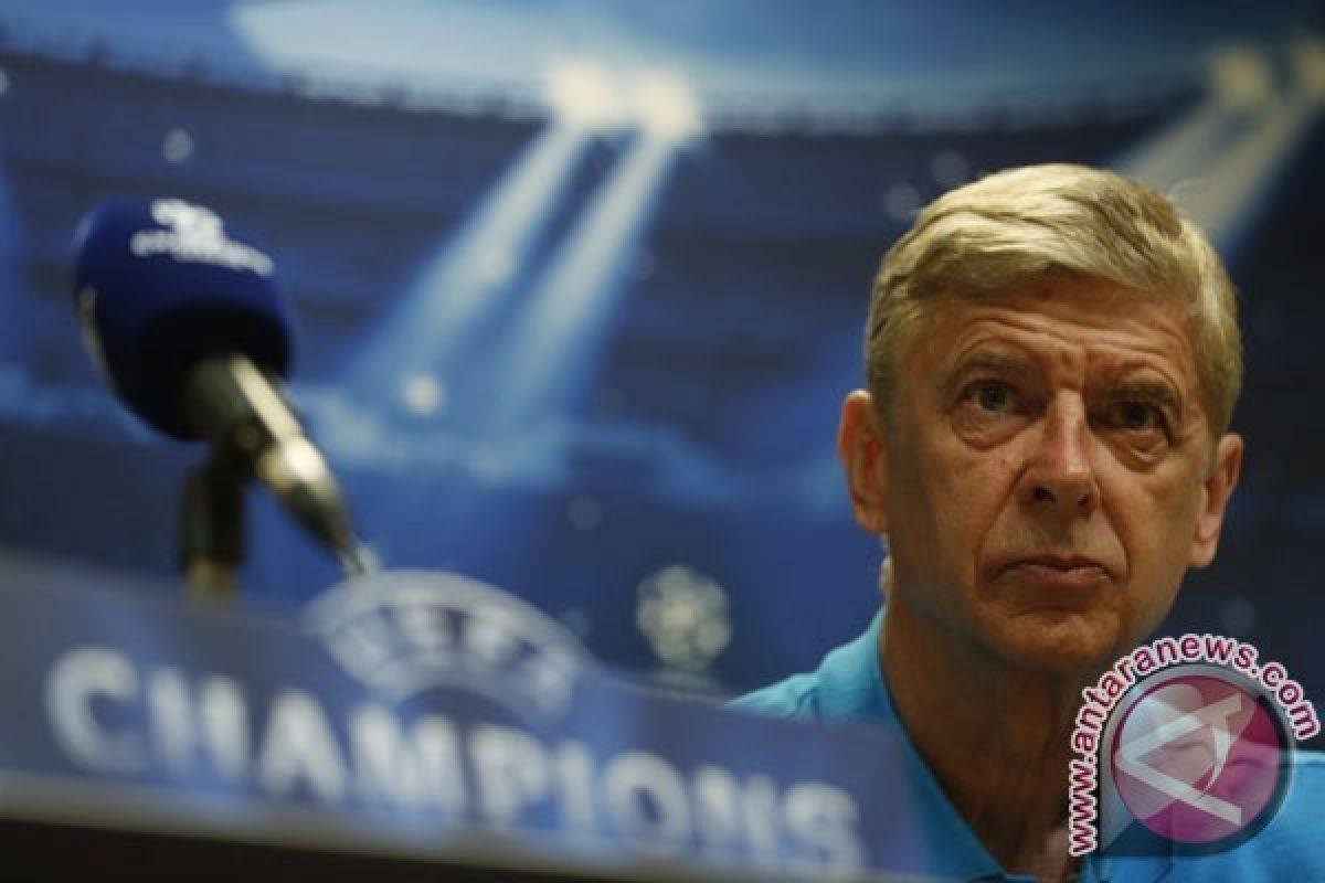 Pemain  Arsenal upayakan tropi Eropa kado Wenger