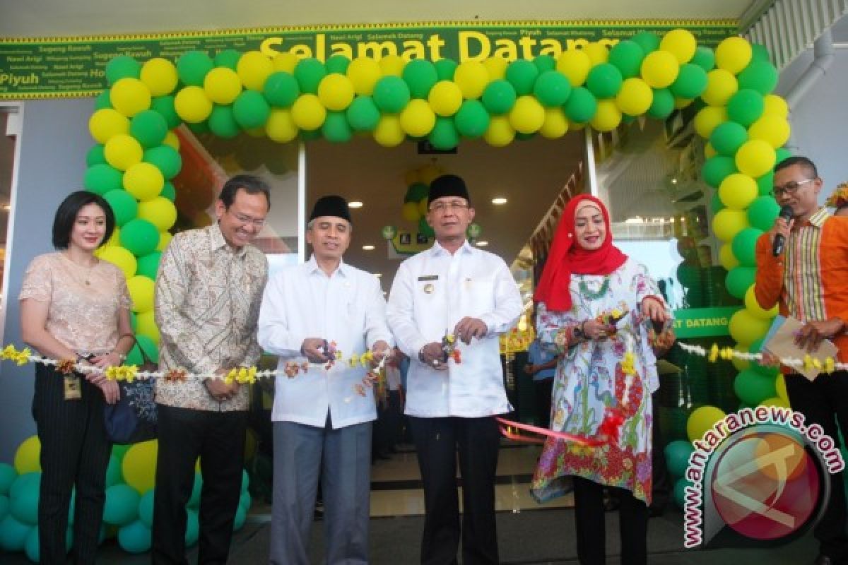 Penutupan "Supermarket" Giant dikhawatirkan menambah pengangguran