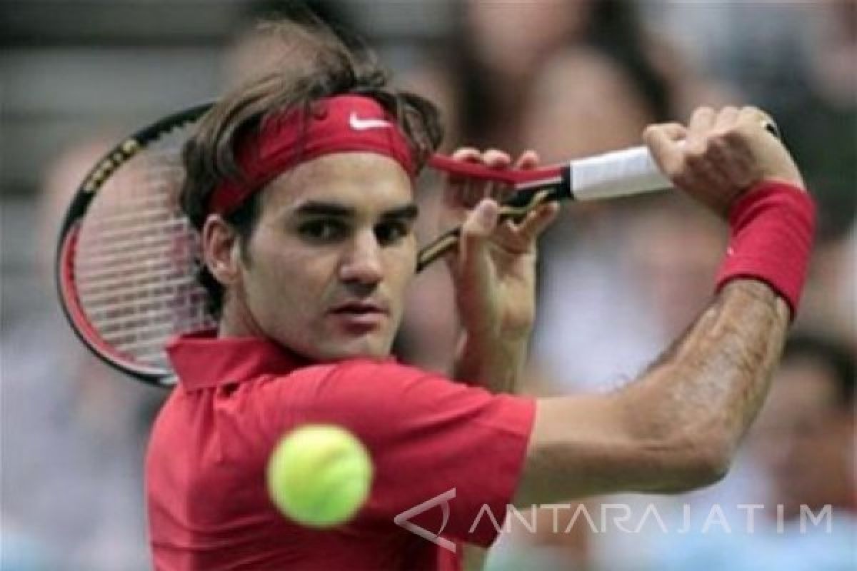 Federer Taklukkan Tiafoe di Pembukaan Basel