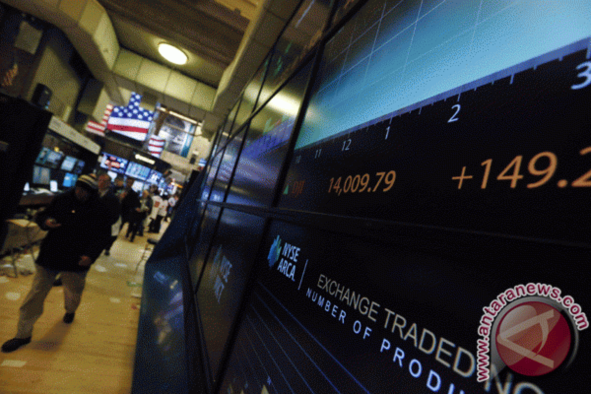 Wall Street berakhir bervariasi, masih mencatat penurunan mingguan