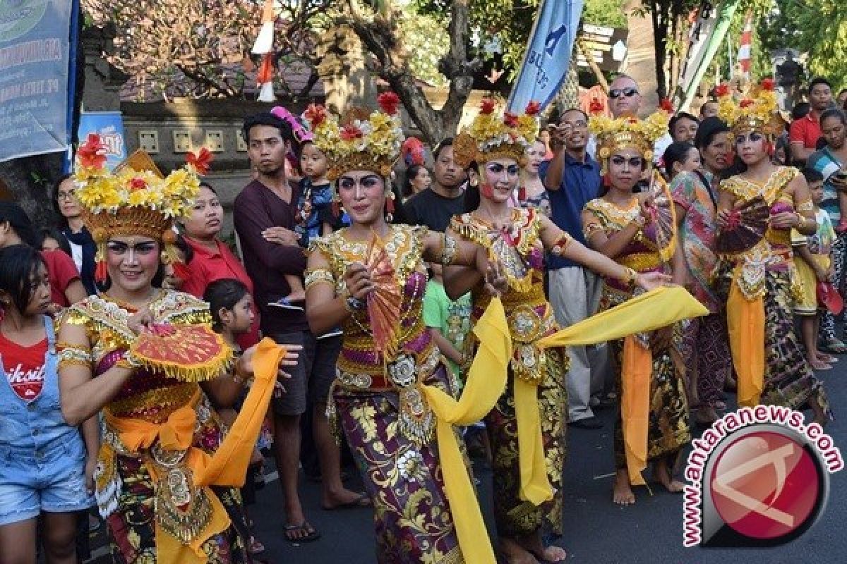 Pertunjukan Seni Kaili-Bali Sedot Wisatawan Mancanegara 