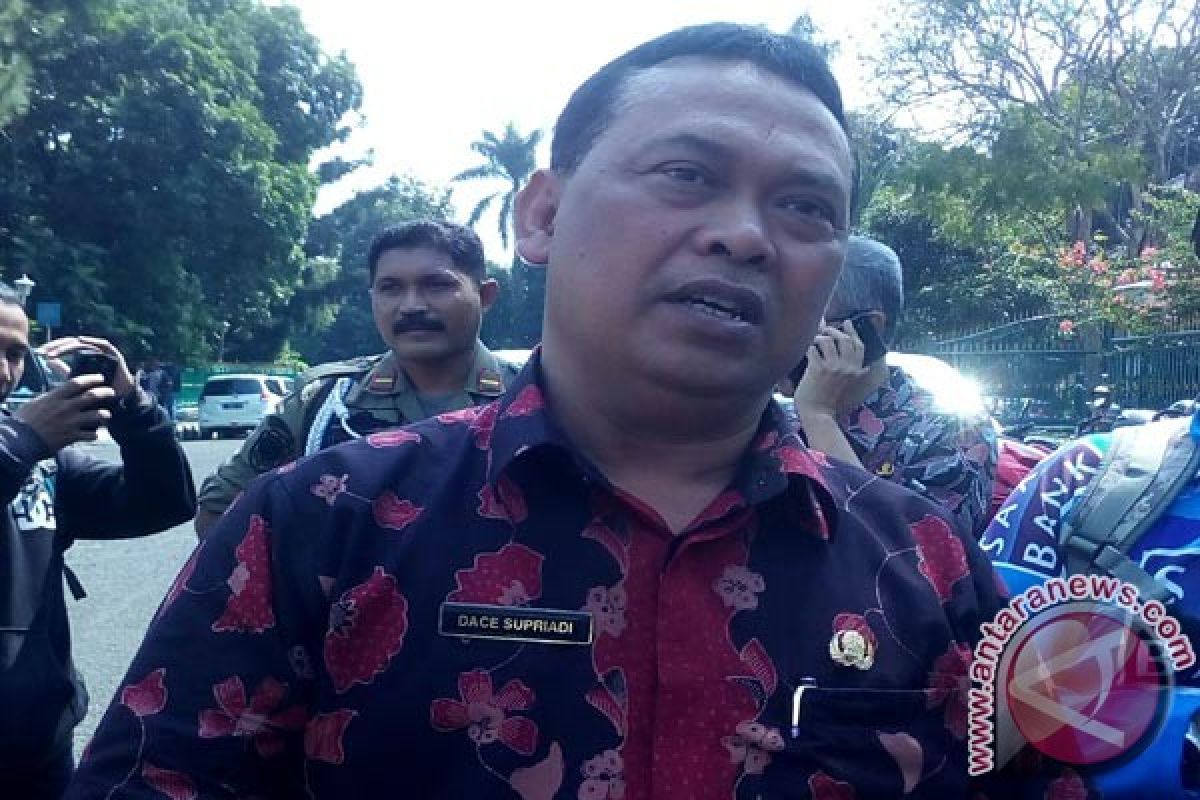 Kadis Diskoperindag Kabupaten Bogor Sikapi Kemasan Porno