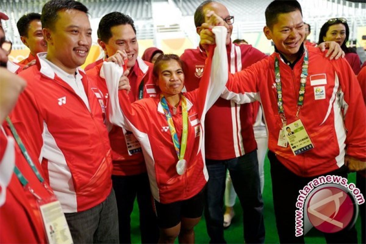 OLIMPIADE 2016 -  Perak hadiah ulang tahun Sri Wahyuni