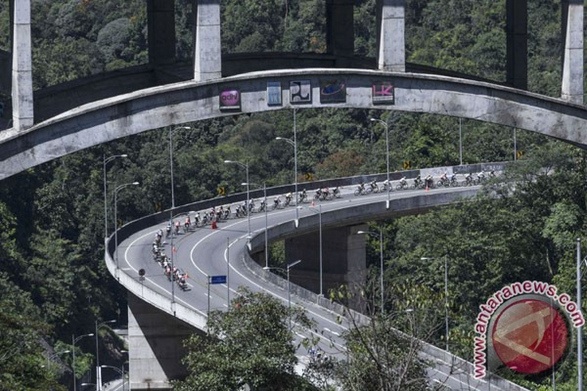 Kelok 9 menjadi ikon etape V Tour de Singkarak 2018