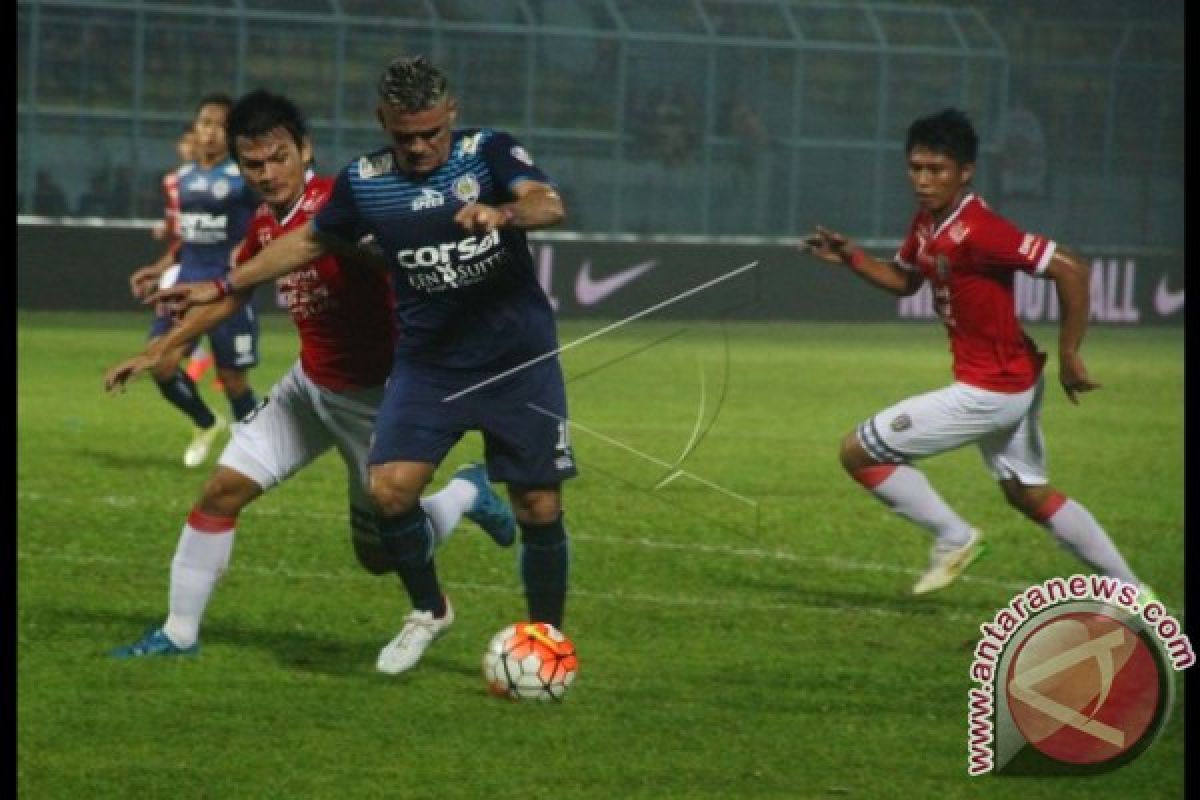 Arema Menang Tipis 1-0 Lawan Bali United