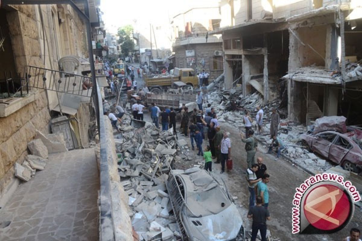 Serangan udara terus gempur Aleppo, evakuasi terhambat