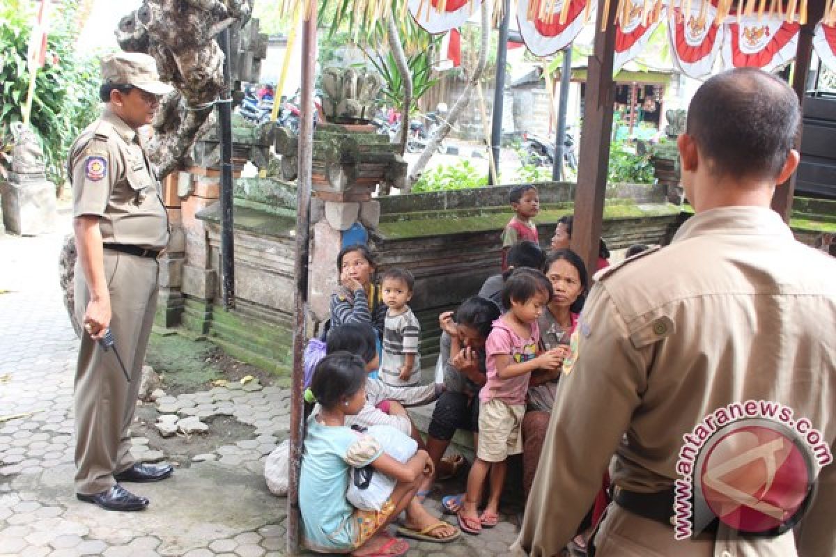 Satpol PP Gianyar Amankan 23 Gepeng