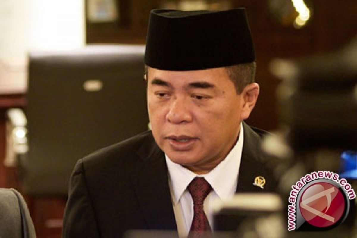 Ketua DPR dorong pemerintah keluarkan peraturan perlindungan guru