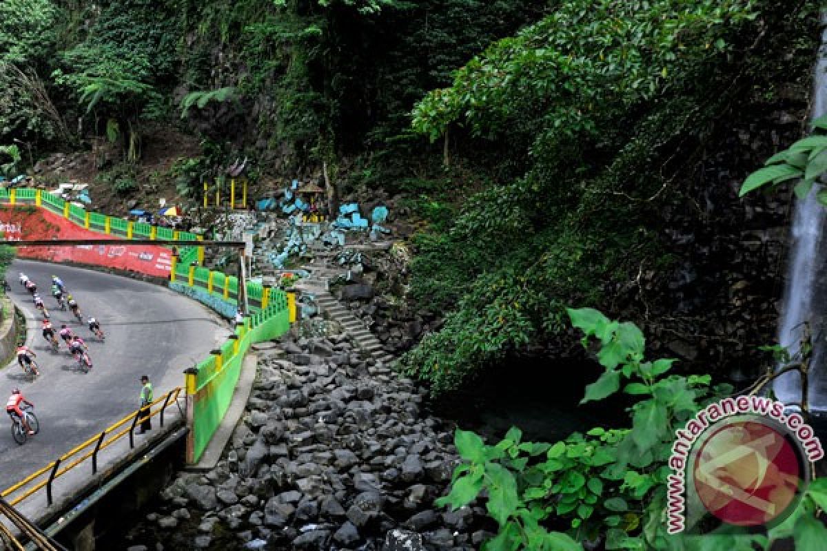 Padang Panjang lokasi finis etape lima Tour de Singkarak