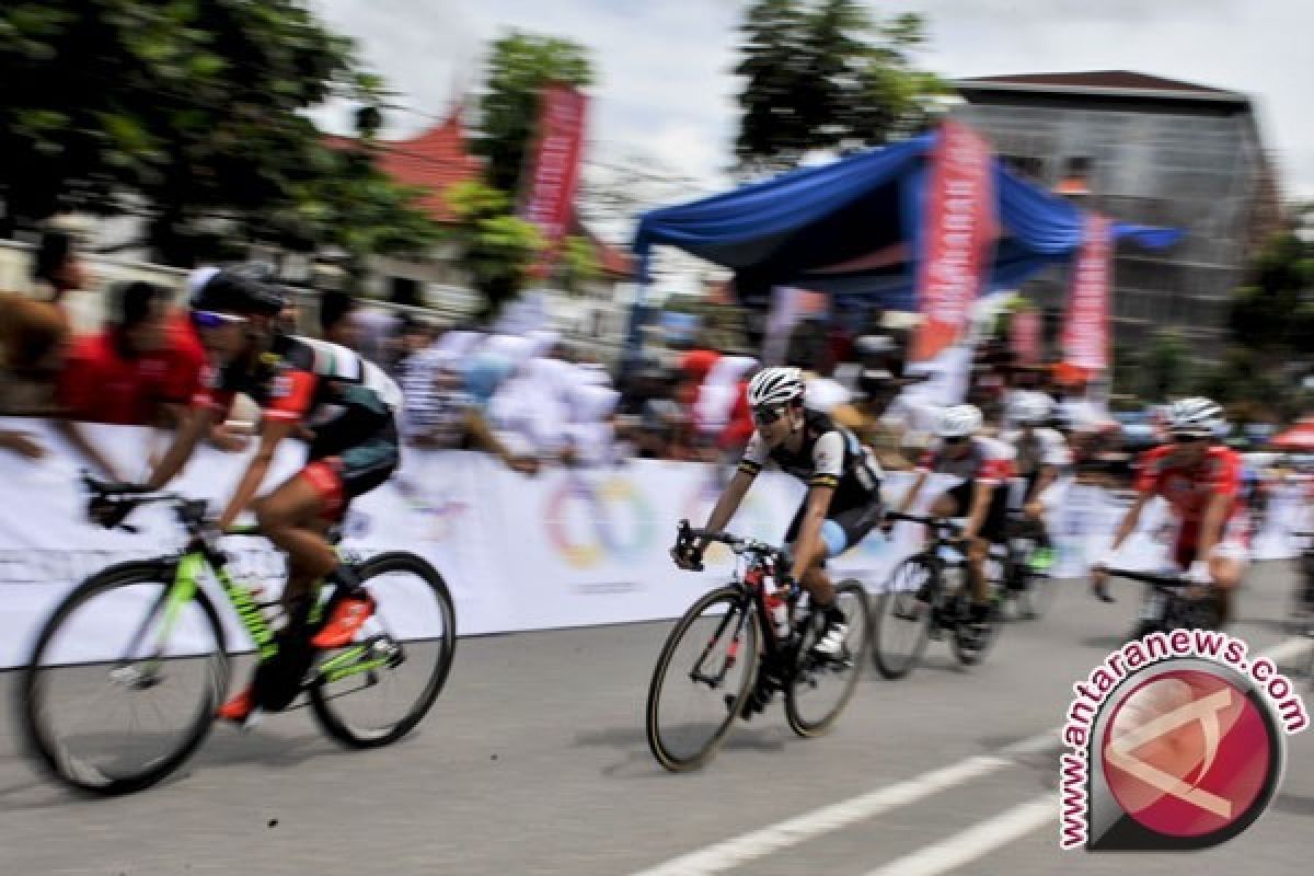 Pebalap Thailand Juarai Etape Terpanjang TDS