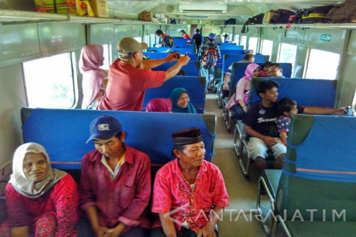 Stasiun KA Bojonegoro Tidak Sempat Layani Promo