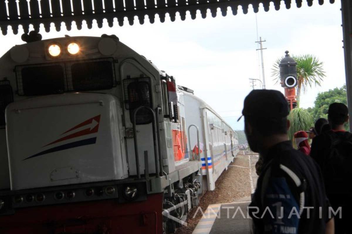 Daop Surabaya Tawarkan Potongan Harga Tiket Kereta 20 Persen
