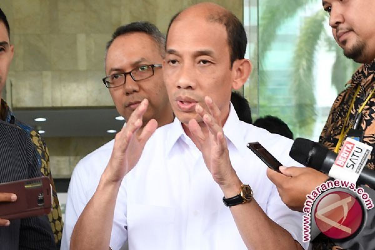  Pemberhentian Archandra Tahar memerhatikan berbagai hal