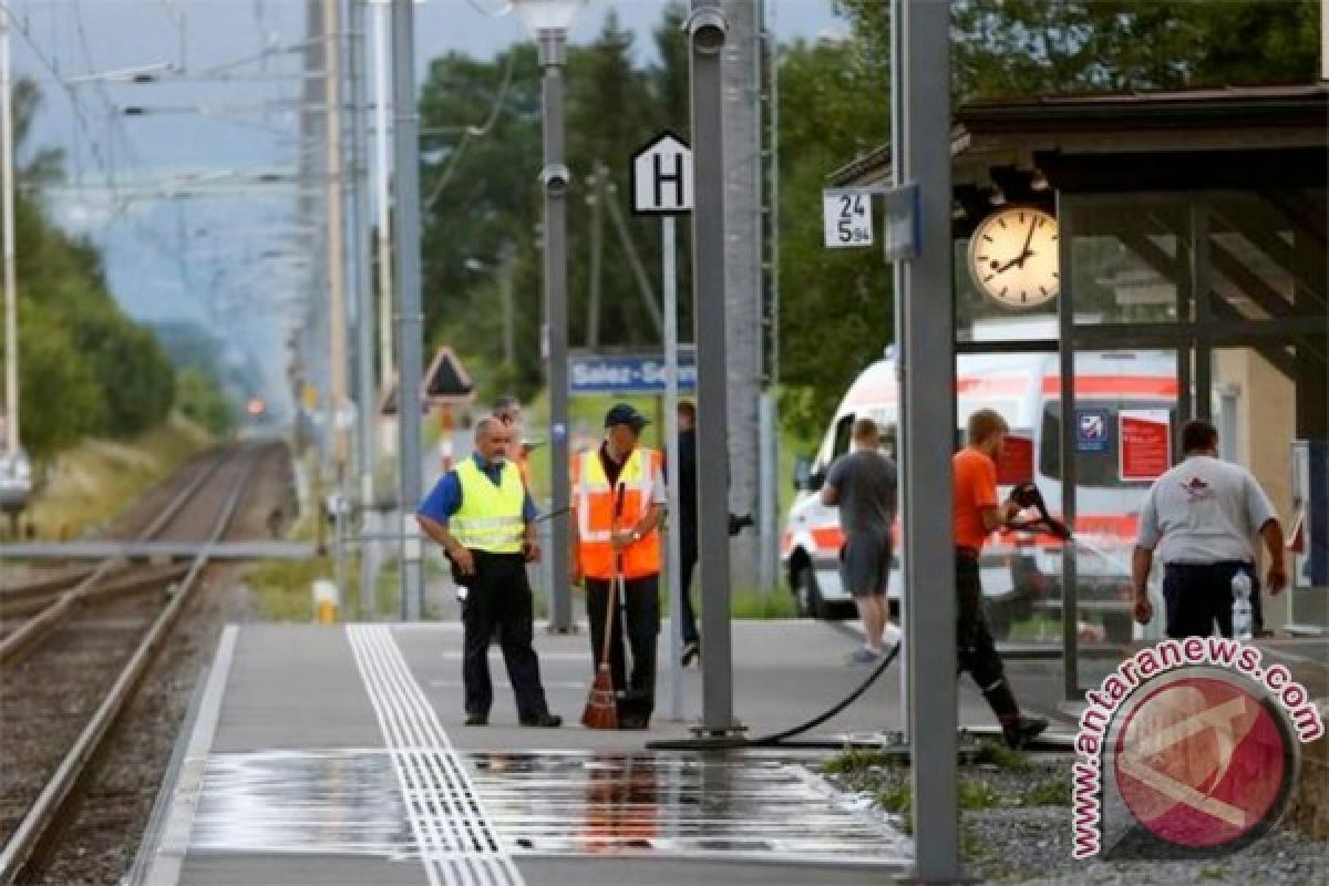 Seorang wanita tewas, dua terluka dalam serangan di kereta api Swiss
