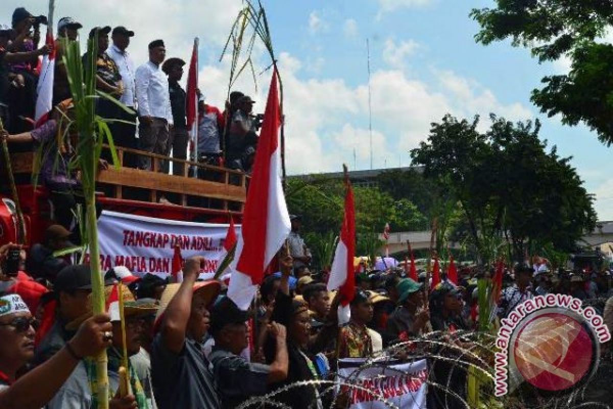 Hadang pabrik gula KTM, petani rapatkan barisan