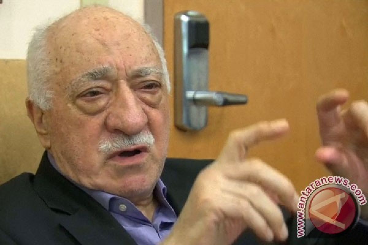 Jaksa Turki Tuntut Dua Hukuman Seumur Hidup bagi Fethullah Gulen