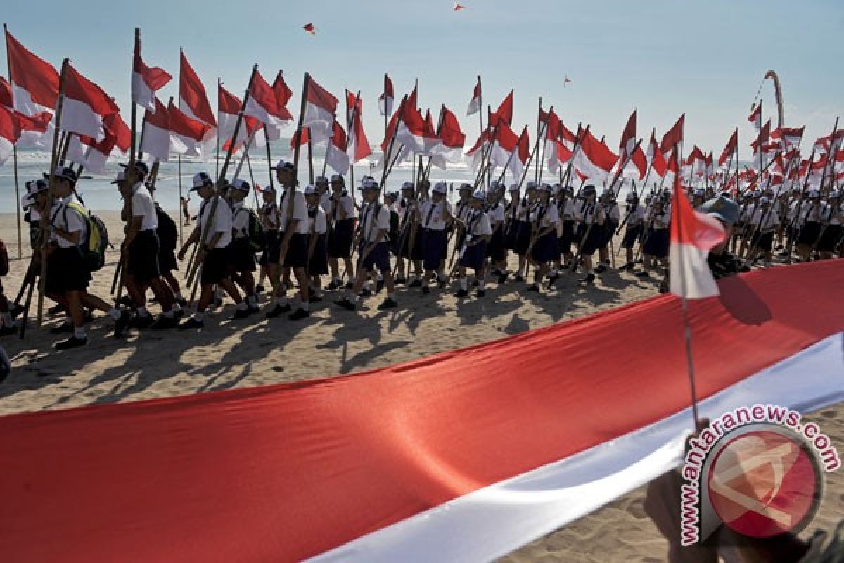 Sambut HUT Kemerdekaan, Tabanan gelar gerak jalan santai