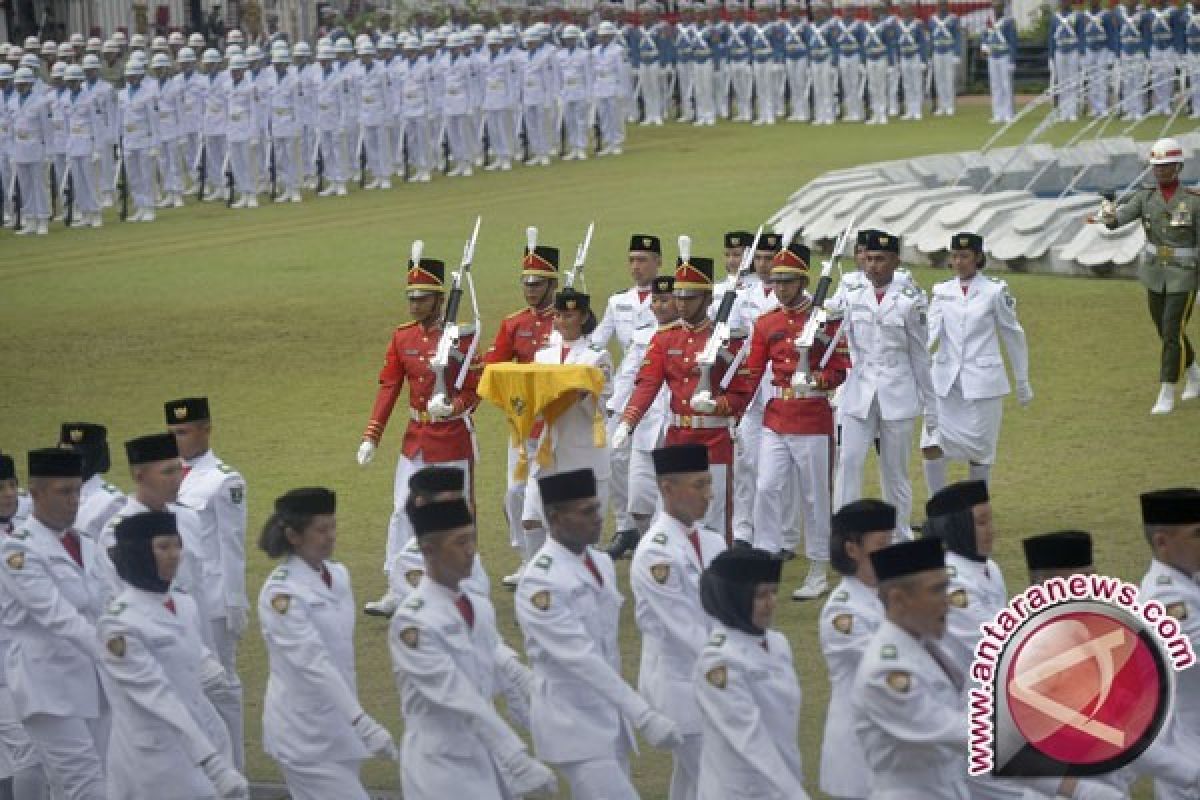 Tim Arjuna Bertugas Kibarkan Merah Putih